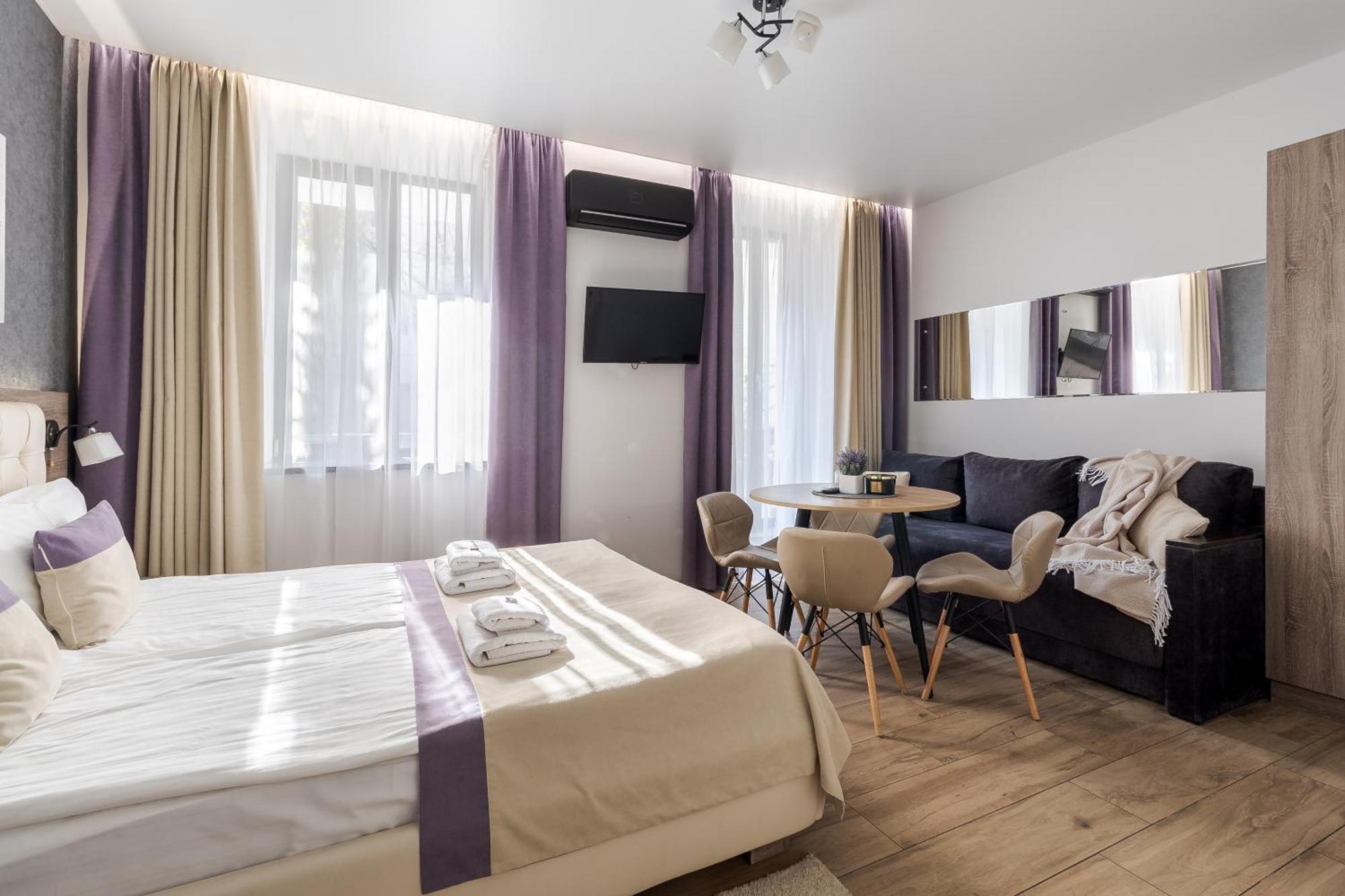 לבוב Demar Apart Violet מראה חיצוני תמונה