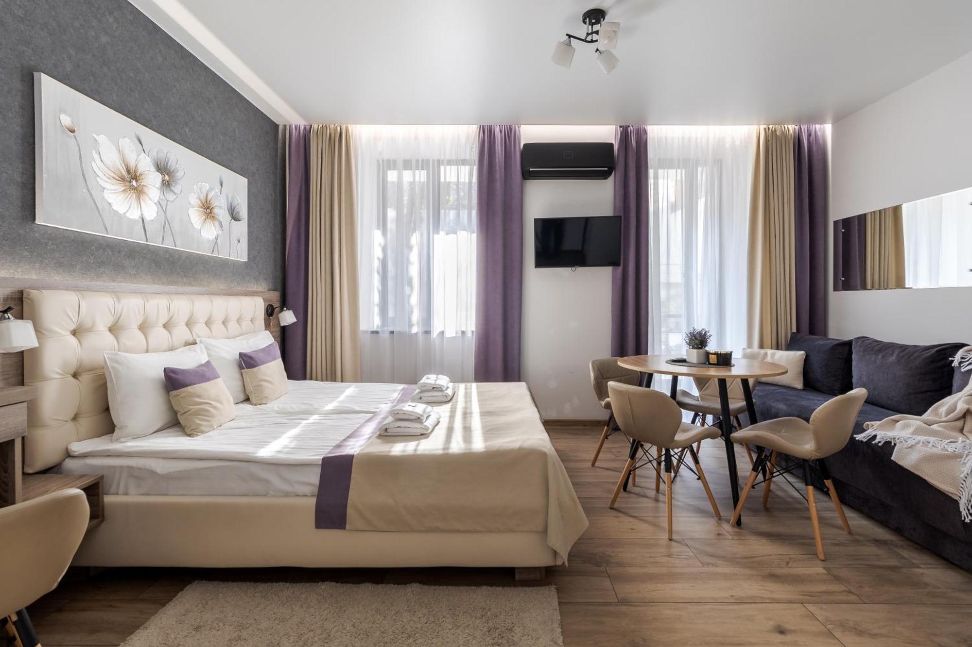 לבוב Demar Apart Violet מראה חיצוני תמונה