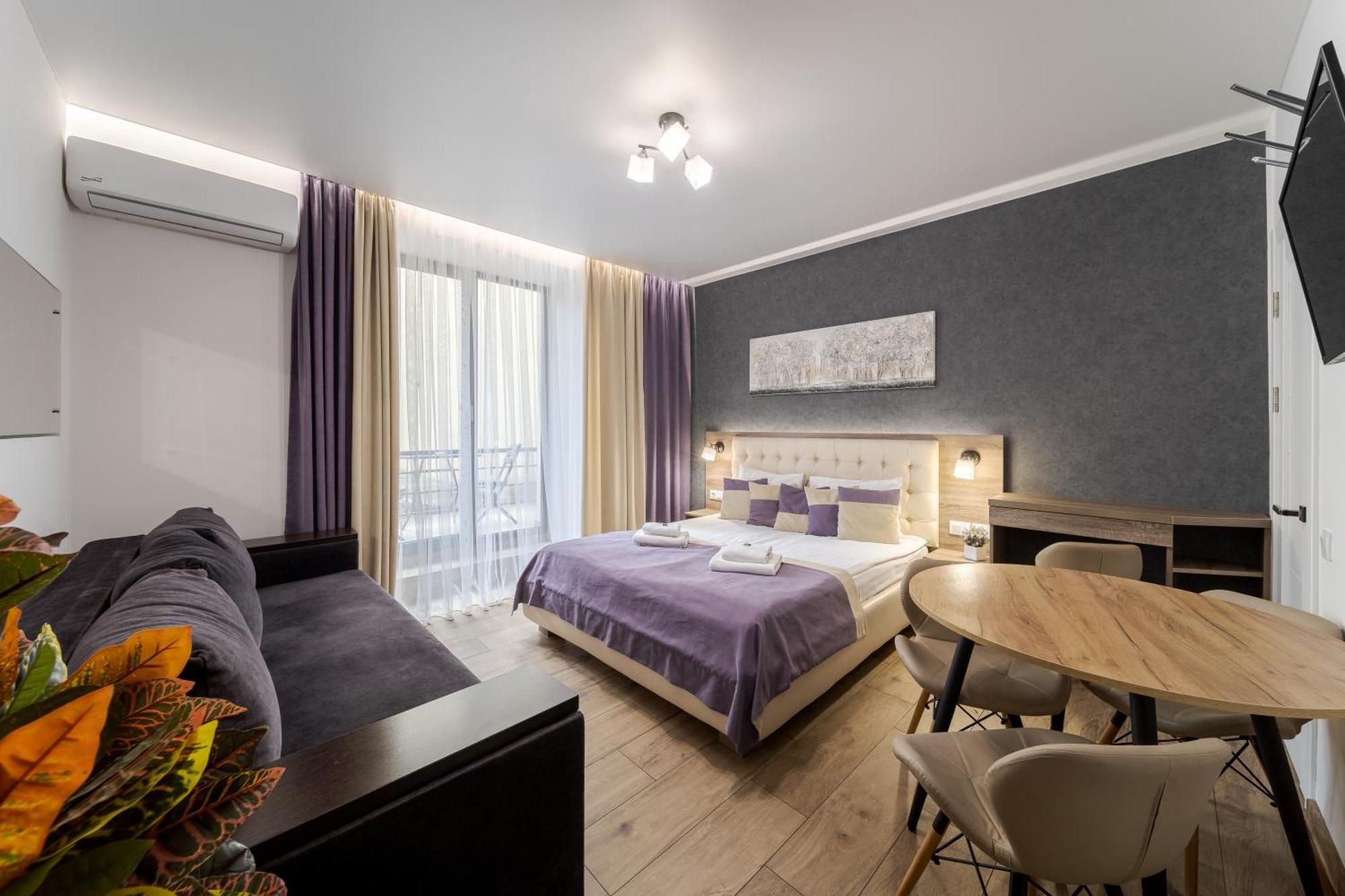 לבוב Demar Apart Violet מראה חיצוני תמונה